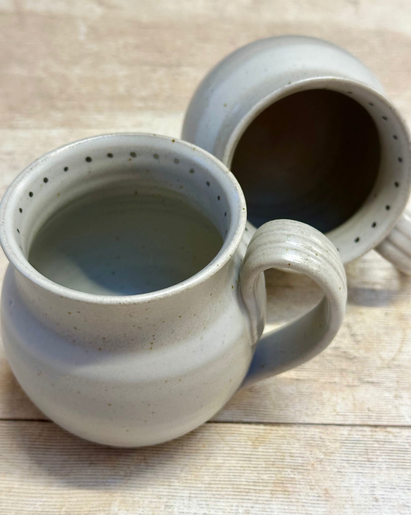 Hug Mug (Platinum Collection)