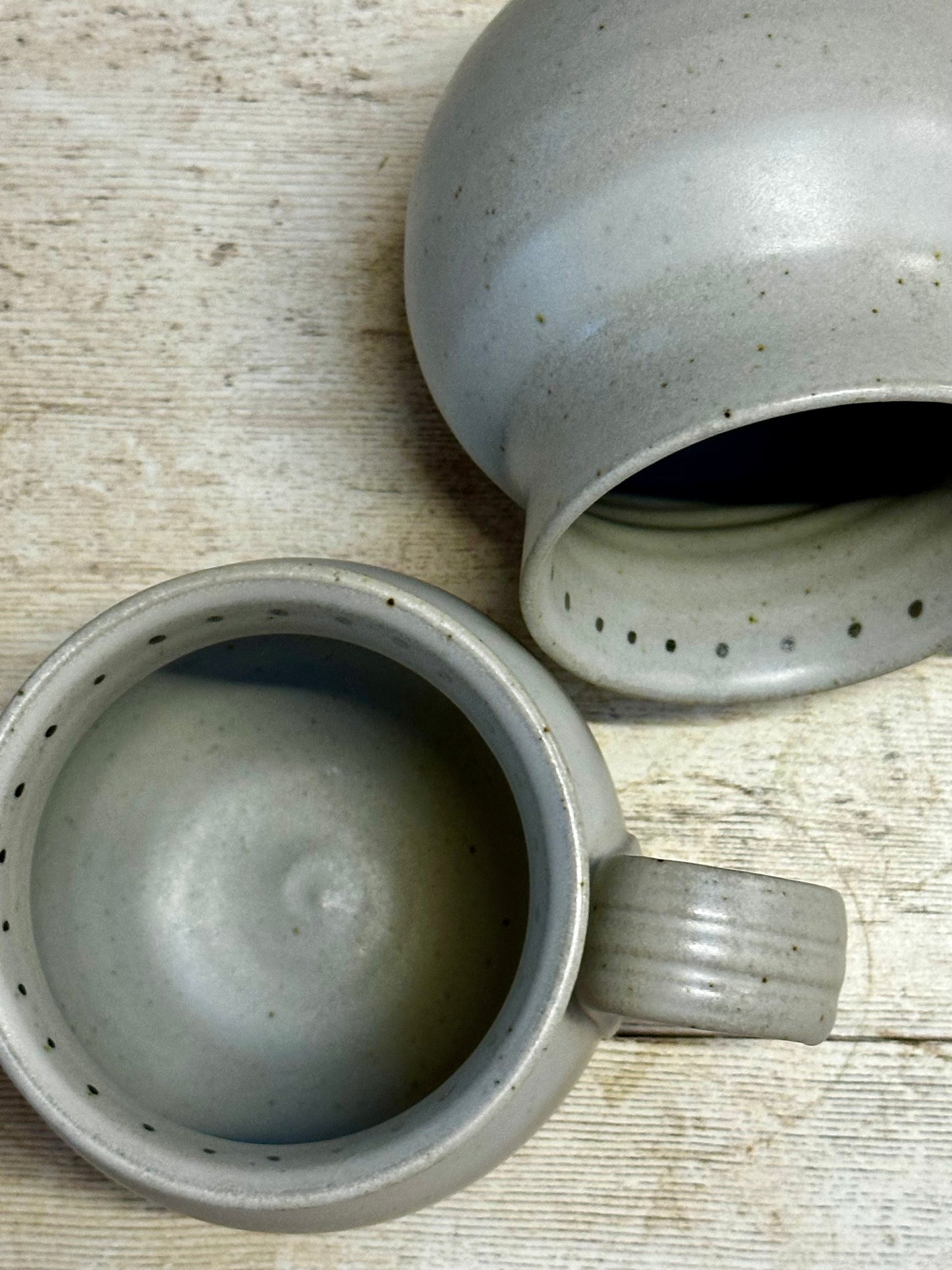 Hug Mug (Platinum Collection)