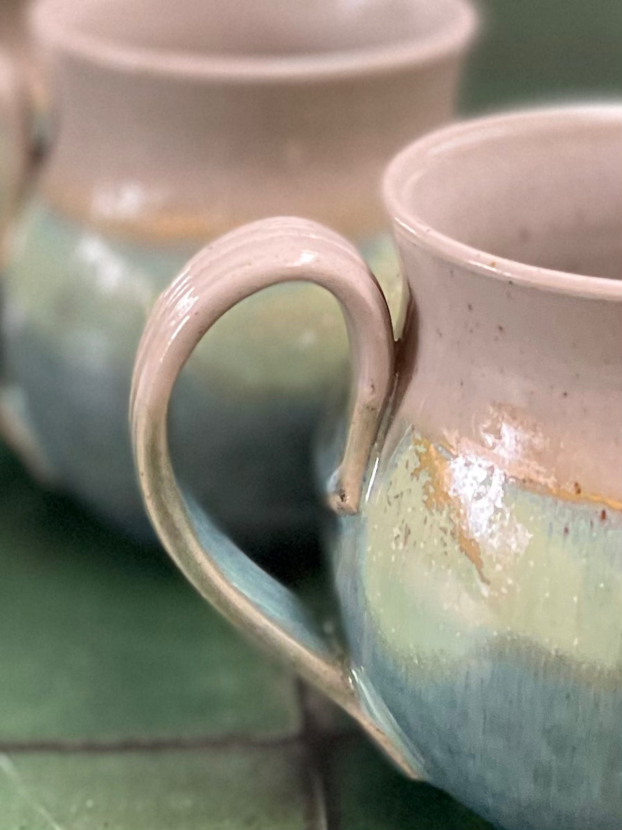 'Hug' Mug (Bali Collection)
