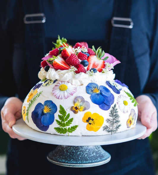 Cake Stand Short (Signature Collection)