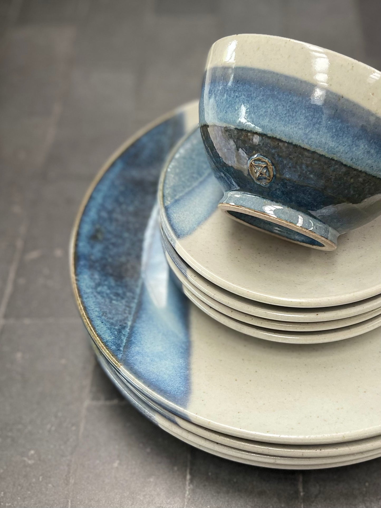Smooth Plates (Ocean Drive Collection)