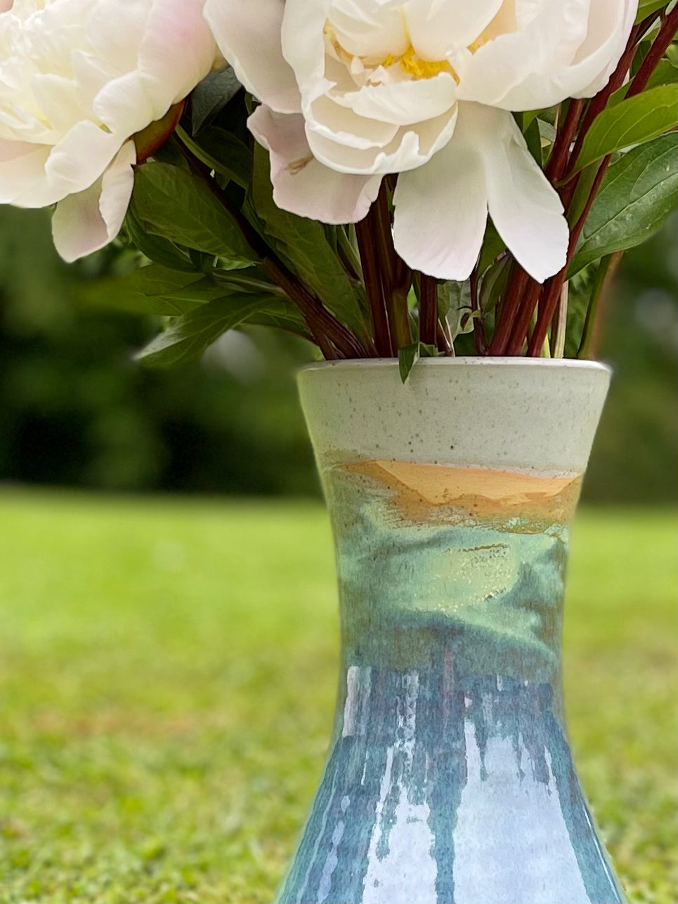 Peonie Vase (Bali Collection)